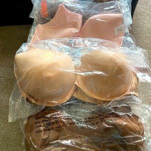 Brand-new bra’s, still has tags on them, variety of color, 42/48 DDD, 48 DD